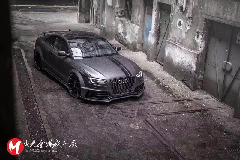 奥迪s5车身改色膜呗电光金属战斗灰 质感成就完美