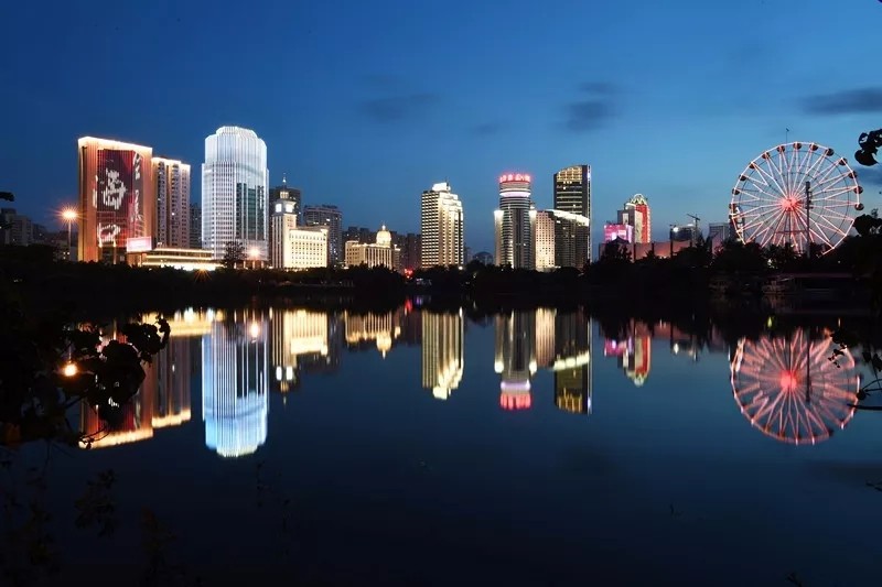 新时代的第一个新年夜 美好新海口惊艳亮相央视《新闻