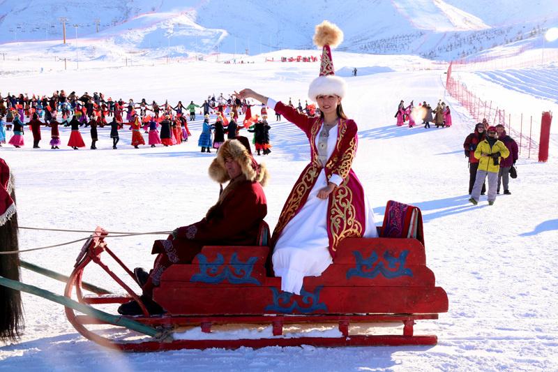 不敢去东北雪乡那就去西北雪乡,西北雪乡才是人类滑雪