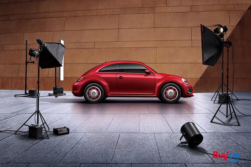 大众甲壳虫魅舞红版正式上市 售22.26万元