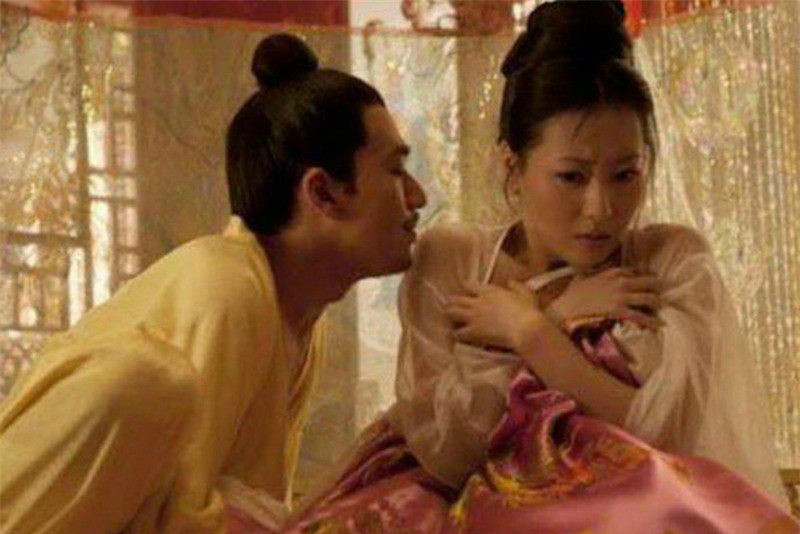 绝色美人杨贵妃有狐臭,怎么做掩饰的?竟还把唐