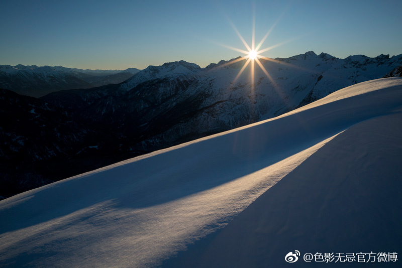 蔡司Loxia 25mm f\/2.4镜头官方样张