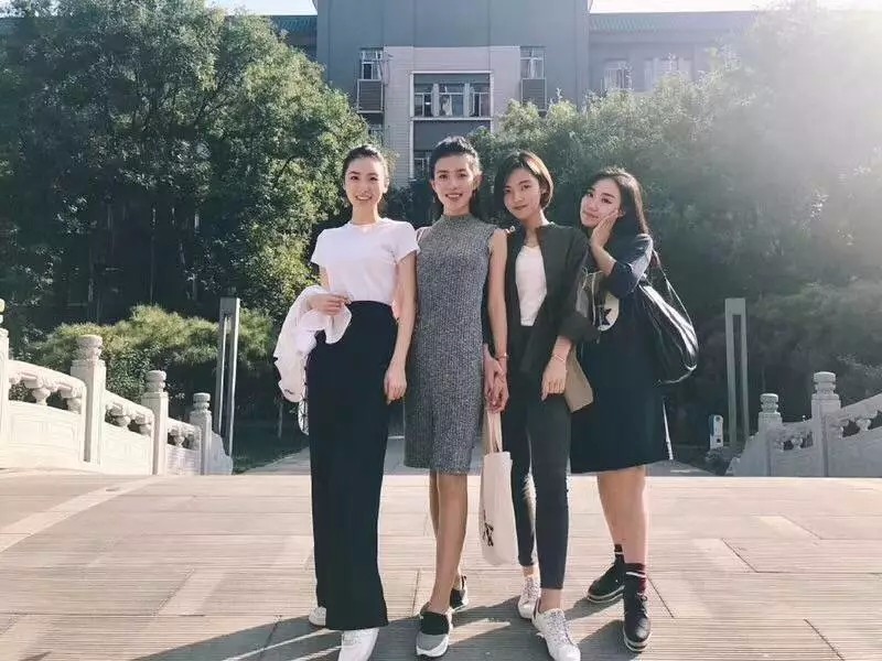 众相VOL.1 | 静女其姝,美人之贻