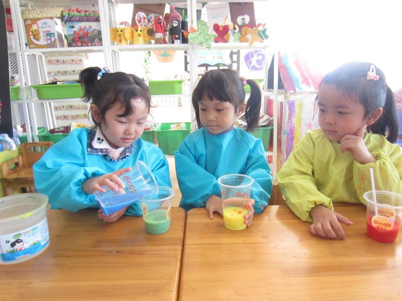 幼儿园奇妙的的水教案