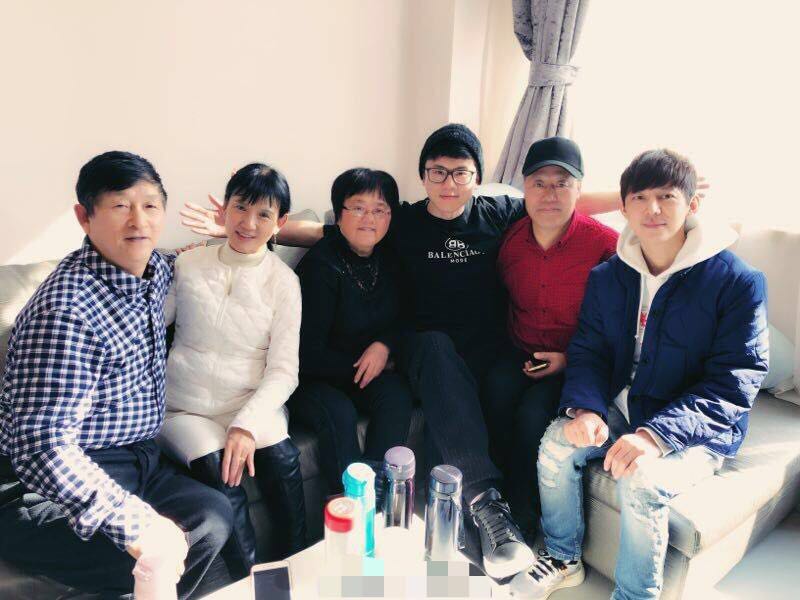 张杰女儿被P成何炅，何老师忍不住回应，口吻也太宠了！