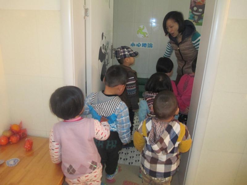 为什么大部分幼儿园厕所不分男女?出发点是好的,看了你就懂了