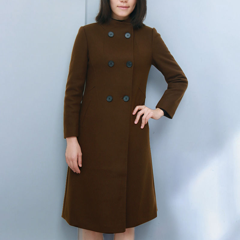 满大街都是焦糖色大衣,其实格子毛呢大衣才是