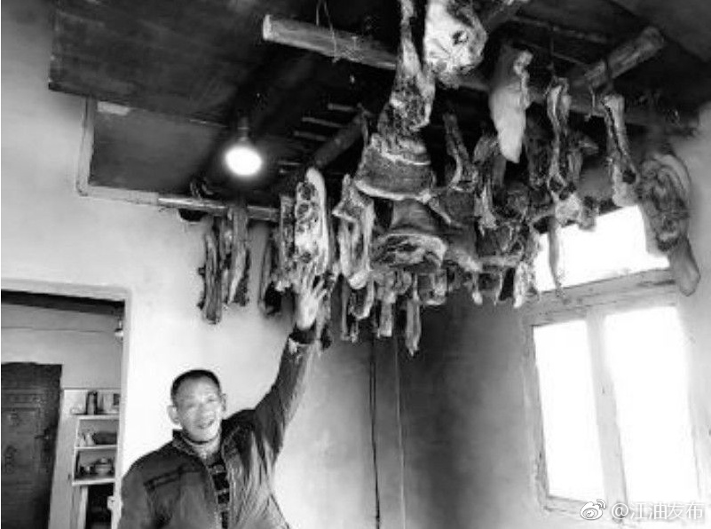 四川农村日报--养年猪预付费 电商扶贫有新招