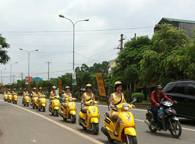 越南街头的小黄摩托,是共享摩托车?还是送外卖的出国