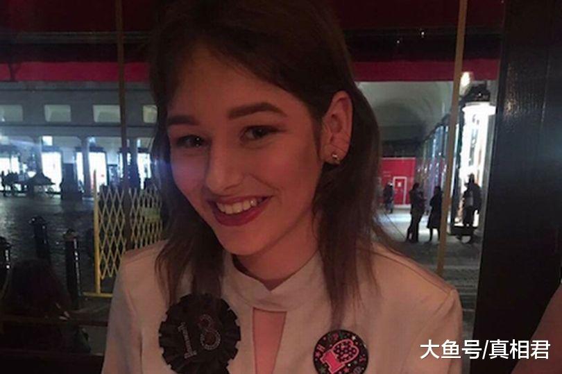 年轻的女厌食症患者体重只有25公斤! 正面临死亡危险!