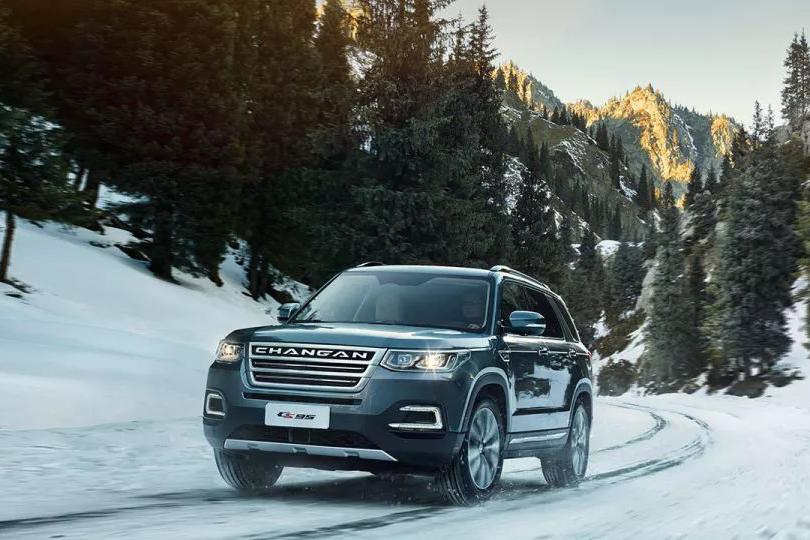 长安为了怼领克和WEY，搞了个豪华品牌