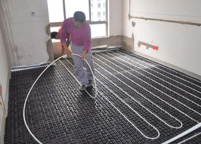 家里制暖开空调还是地暖好?后悔我家不懂,电费