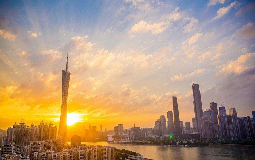 2017深圳gdp_2017深圳GDP2.2万亿居全国第三!官方刚刚发布重要数据