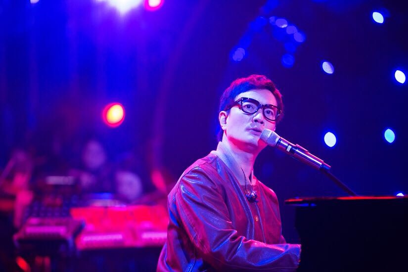 李泉《歌手》演绎《爱的箴言》 编曲曾获罗大