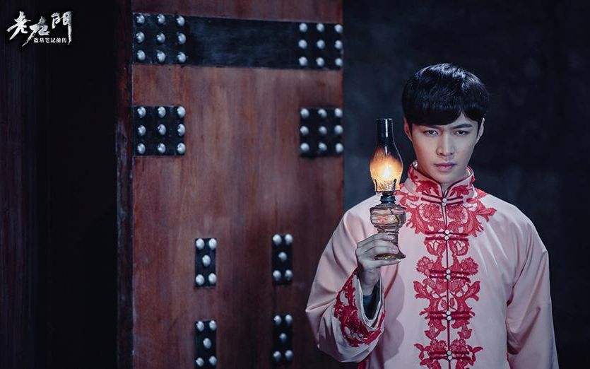 张艺兴古装红衣