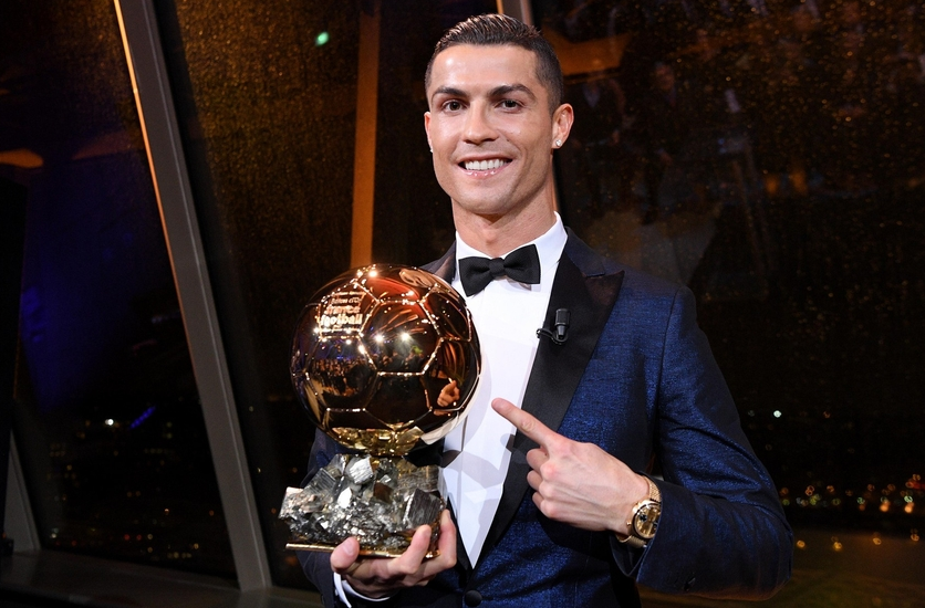 C罗甩梅西内少蝉连金球奖 5大传奇见证罗总第