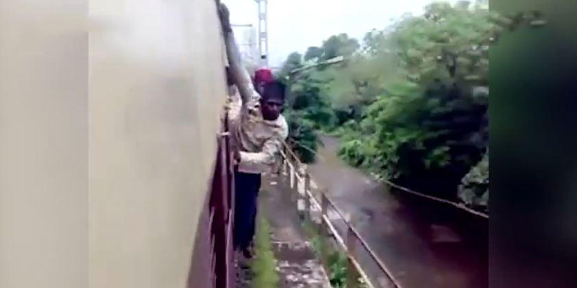 印度火车上尿急,印度人到底怎么解决的?看完笑
