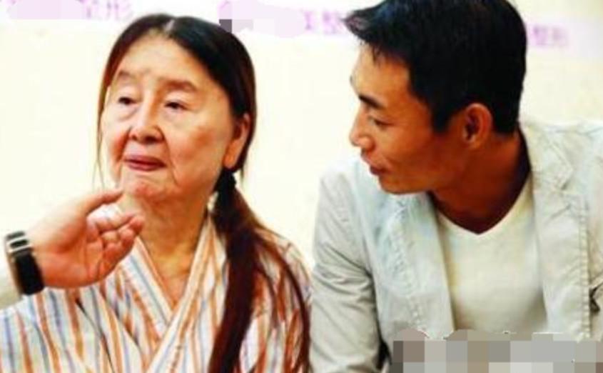妙龄宝妈生完孩子一夜变老, 前后对比照让人不信！