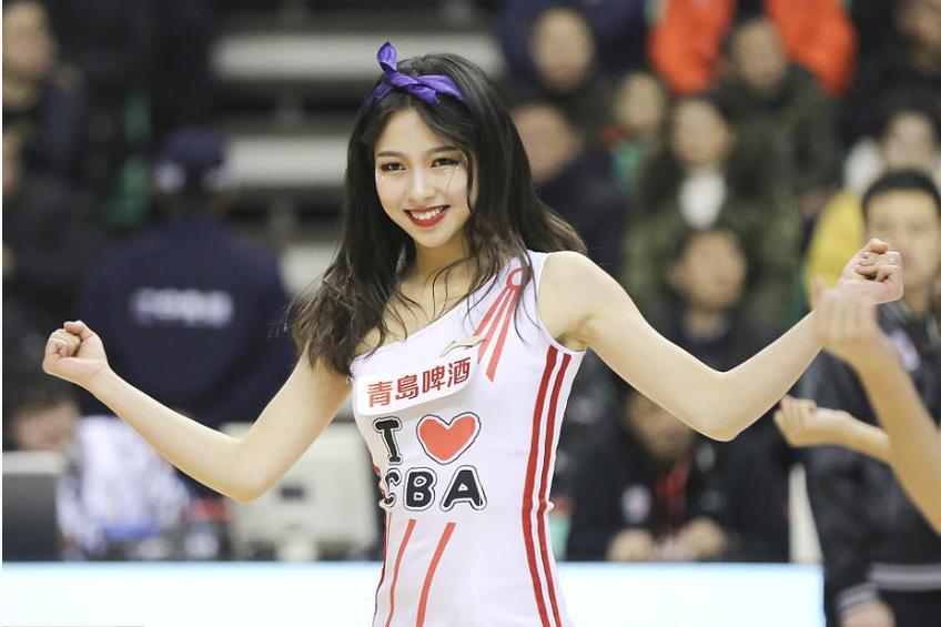 cba赛场现美女啦啦队