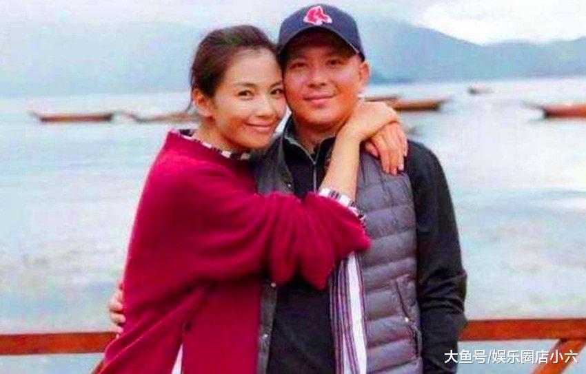 第一个要提的就是女神刘涛,当年和丈夫闪婚之后,就宣布退出圈内.