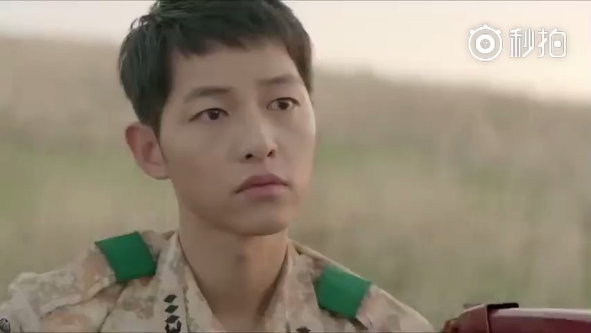 宋仲基英文经典回顾《太阳的后裔》】