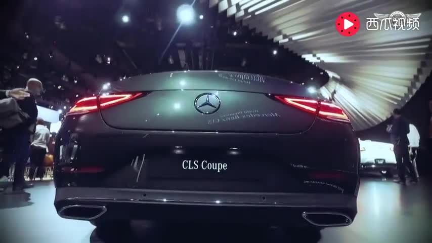 车展上偶遇2018款奔驰CLS，无框车门一打开放弃奥迪A7