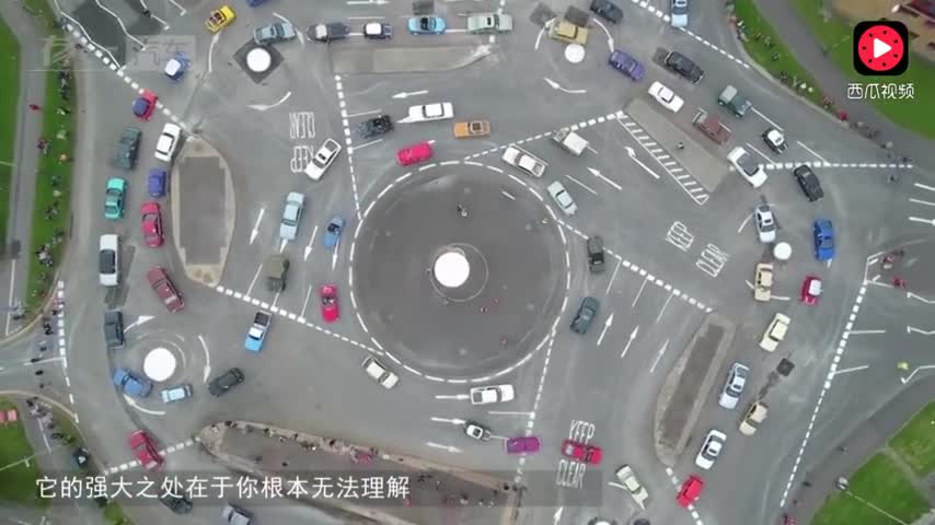 史上最复杂环形交叉路口,司机:我是谁,我在哪儿?