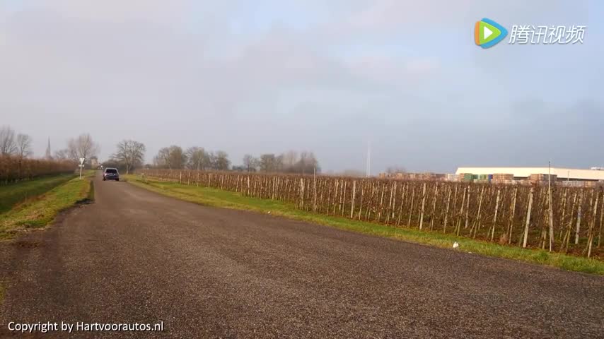 世界最贵SUV暴力加速，这才是车，你开的那叫什么东西