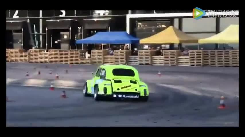 展现绕锥实力 看菲亚特500的疯狂改装