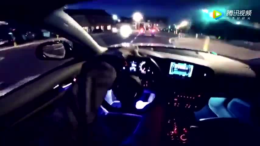 这辆家用车，硬是开出了跑车效果