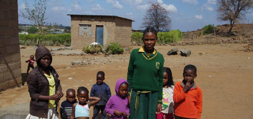 一个快被艾滋病毁了的非洲国家: 人均寿命40