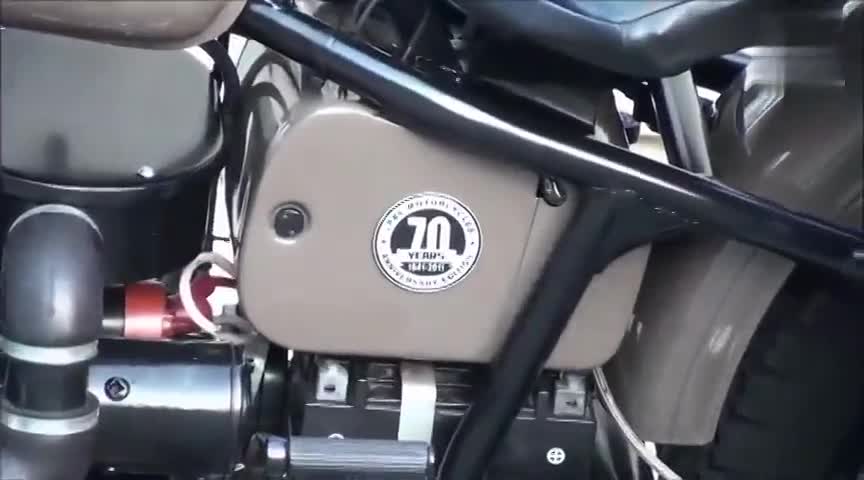 视频：乌拉尔摩托车 2012 Ural M70