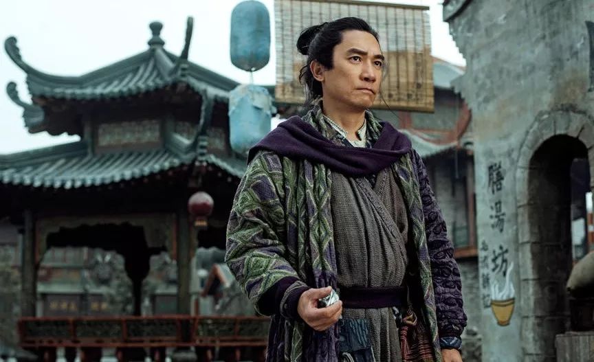 漫威新片《黑豹》如果定档大年初一，那么同期对手得哭倒一片吧？