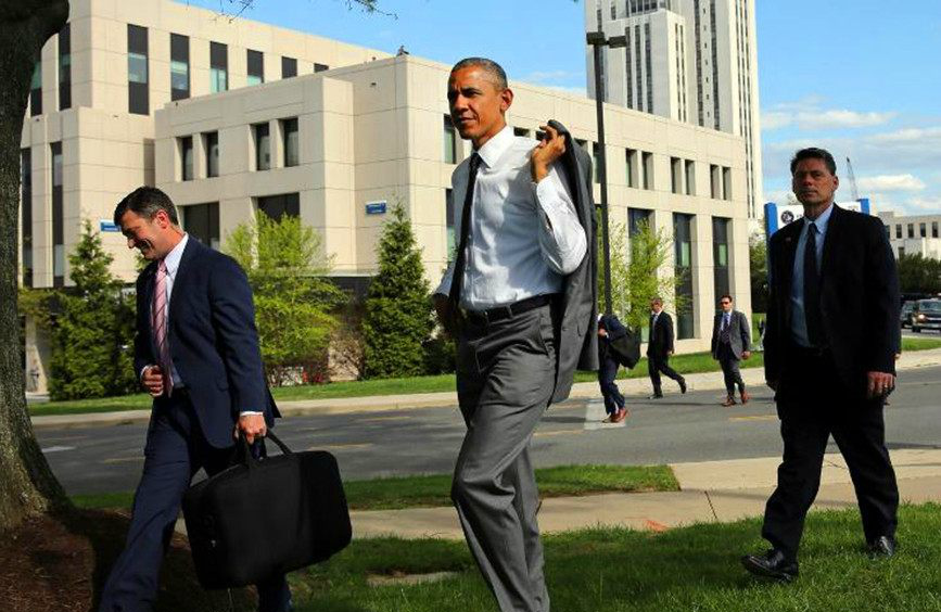 各国领导人走路姿势,奥巴马很随意,普京最霸气,安倍最