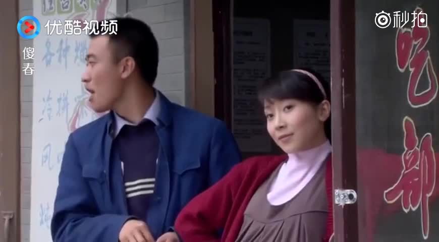 刘欠揍挑衅邻居马大婶,马大婶怒怼:傻春都买车了,你们嘚瑟啥?