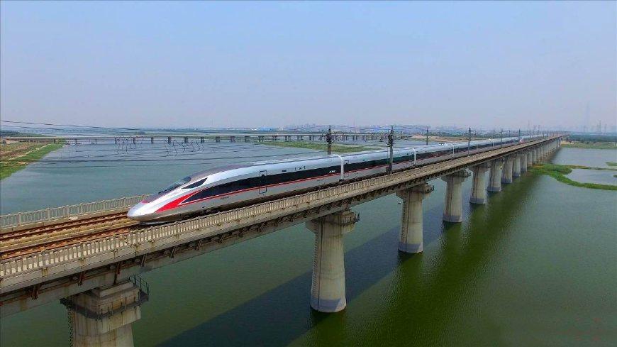 美国网友讨论中国最新型高铁复兴号, 羡慕之情