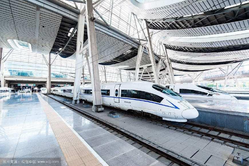 美国网友乘坐中国高铁从上海到广州, 看看世界