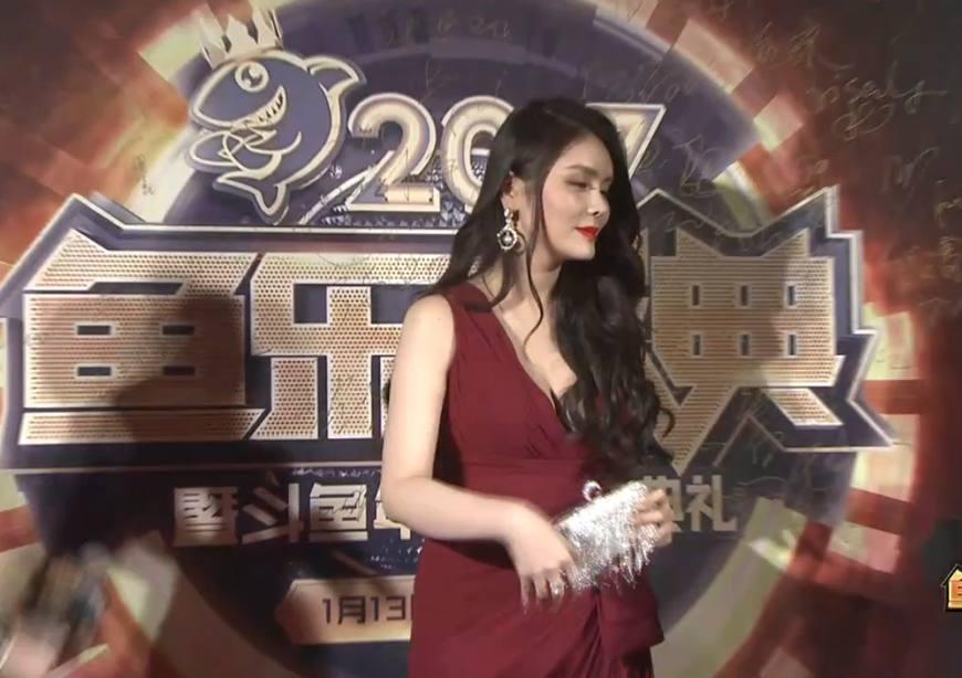 斗鱼鱼乐盛典成照妖镜, 其实你们狂刷礼物的女