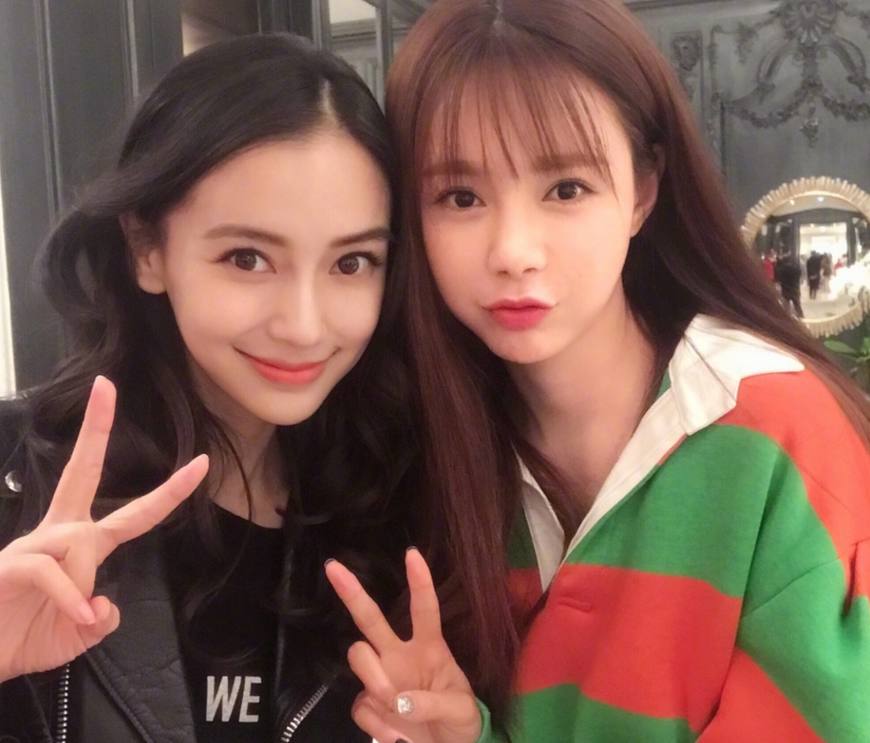 沈梦辰与女明星合影p图,被批心机婊,但她被粉丝夸!