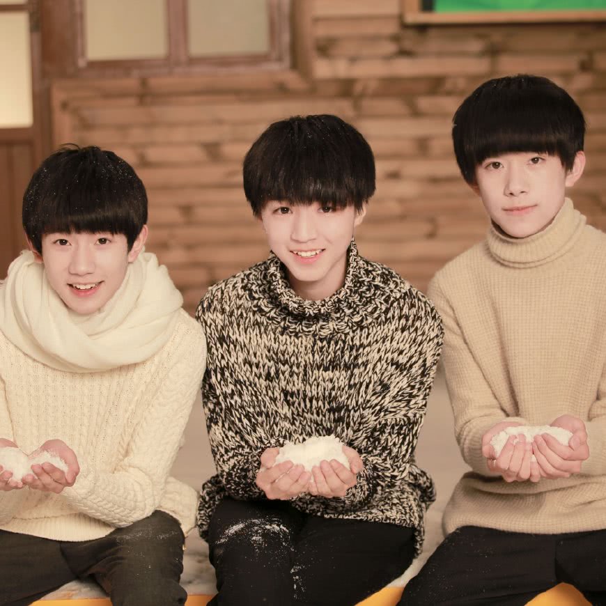 tfboys为湖南卫视华人春晚送祝福,并分享三人2017年最