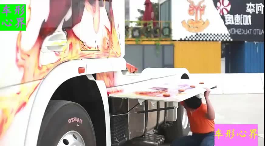 老司机带你看 国内第一台堪比房车的国产卡车