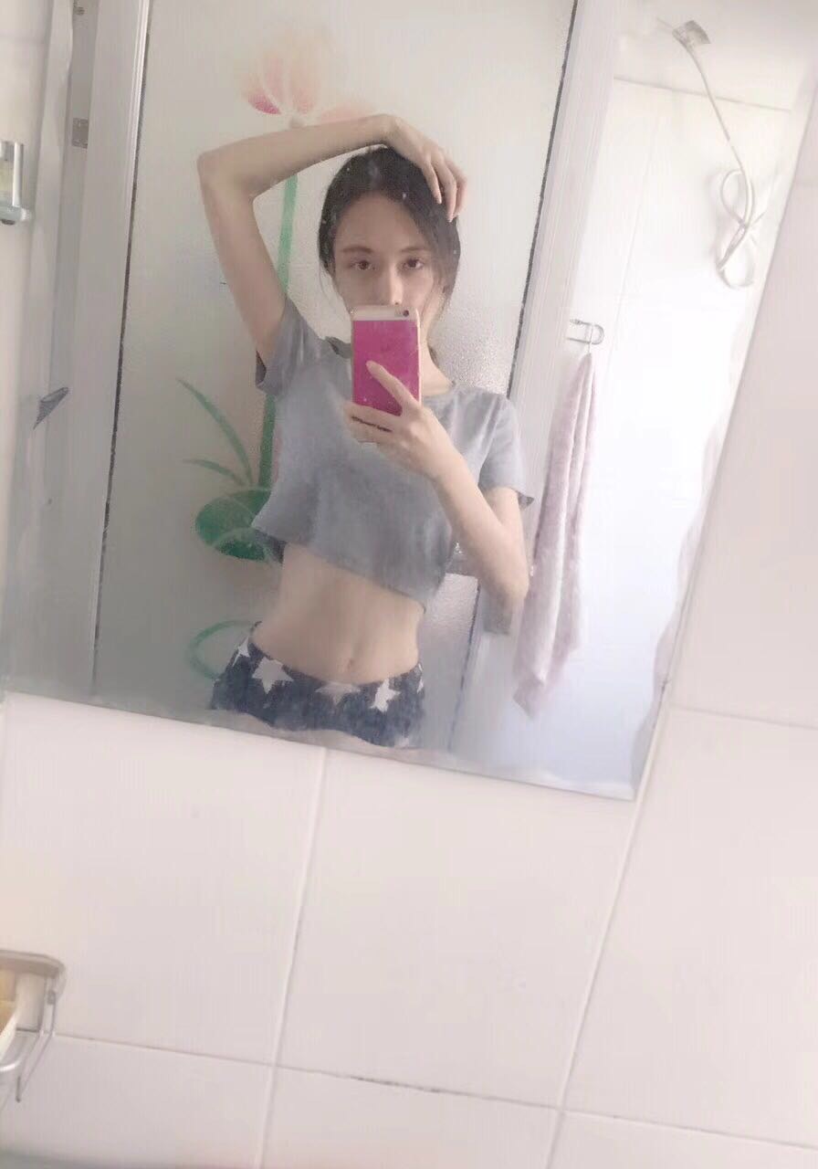 校花美女谭楚湖北工业大学身高165cm体重40kg的小仙女喜欢旅游的