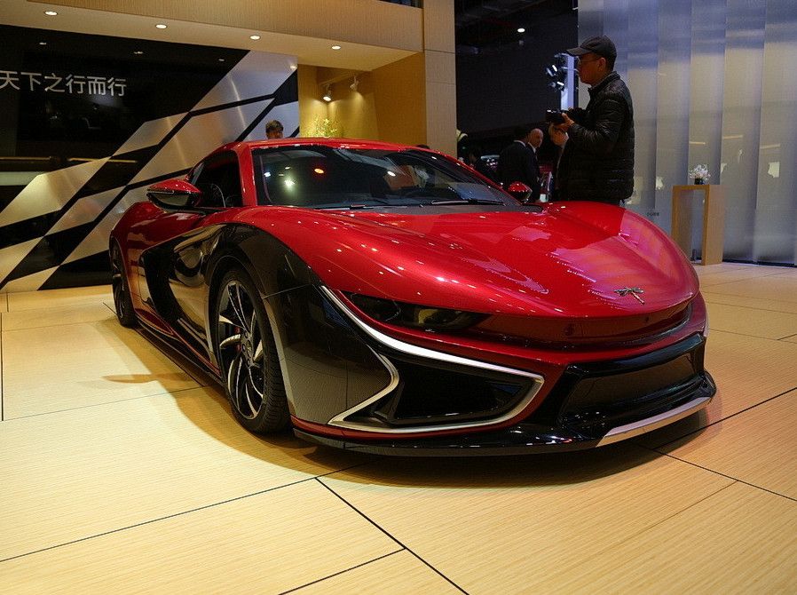 这辆蜻蜓Logo的国产跑车比保时捷都漂亮