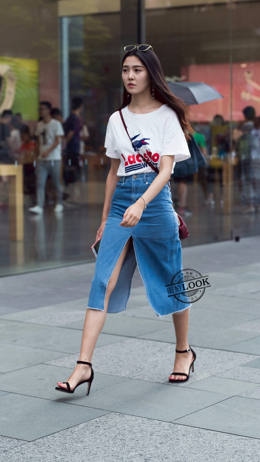 成都,美女的街拍摄影,让你看到四川美女最真实的模样