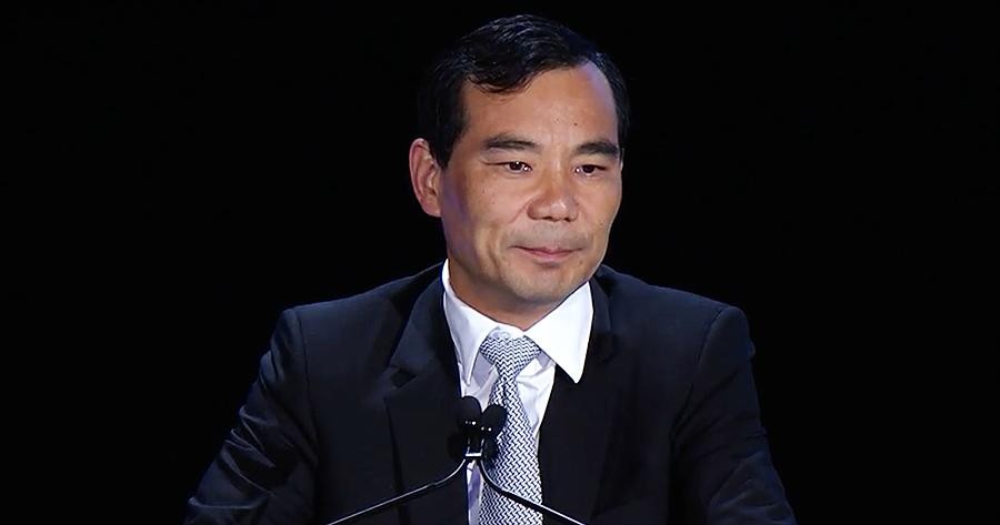 吴小晖什么事引起的 安邦保险总经理吴小晖