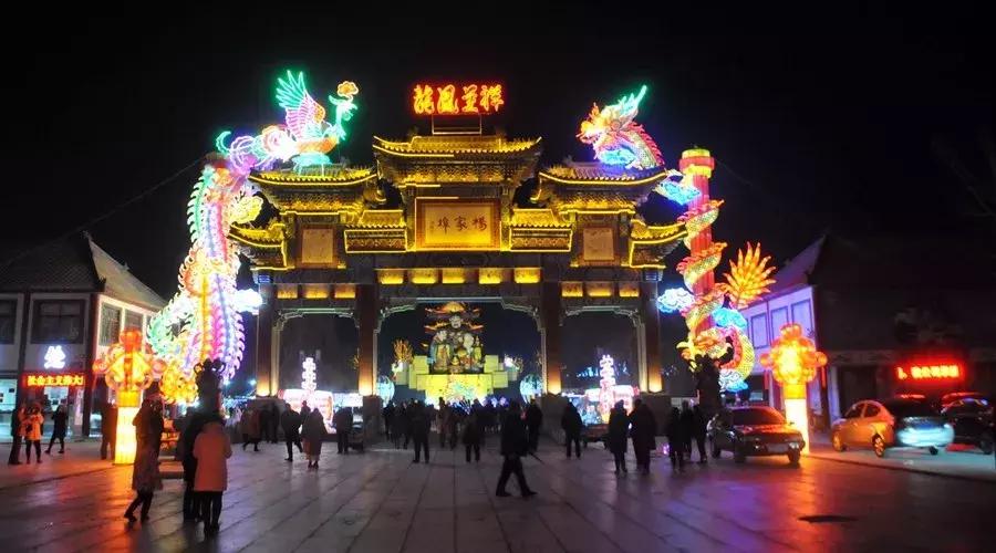 2018中国杨家埠灯会,到了夜晚真的很惊艳!