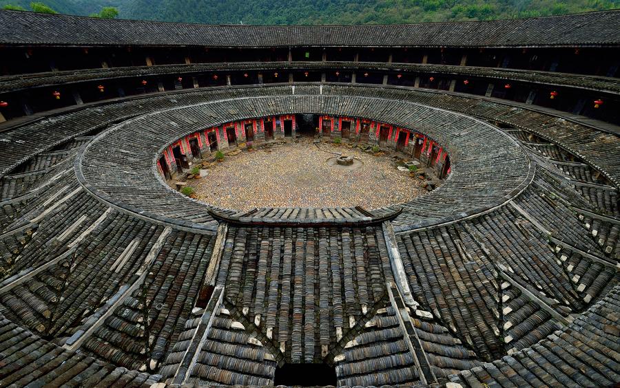 梅州土围楼中规模最大的古建筑 华仔曾来此拍摄过绿茶广告