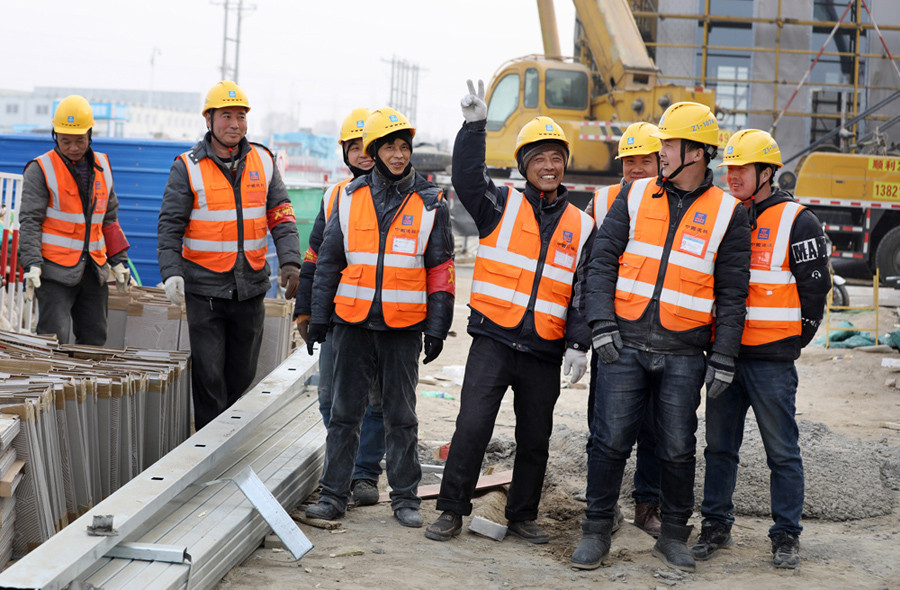 新春走基层:3000余名建设者坚守雄安新区建设