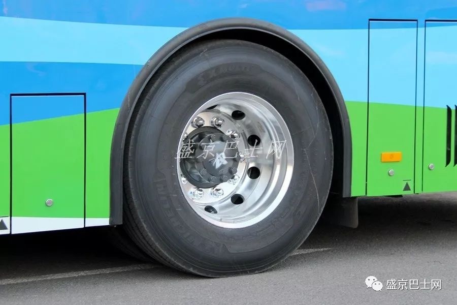 天益、沈鑫公司新车ZK6125CHEVNPG29