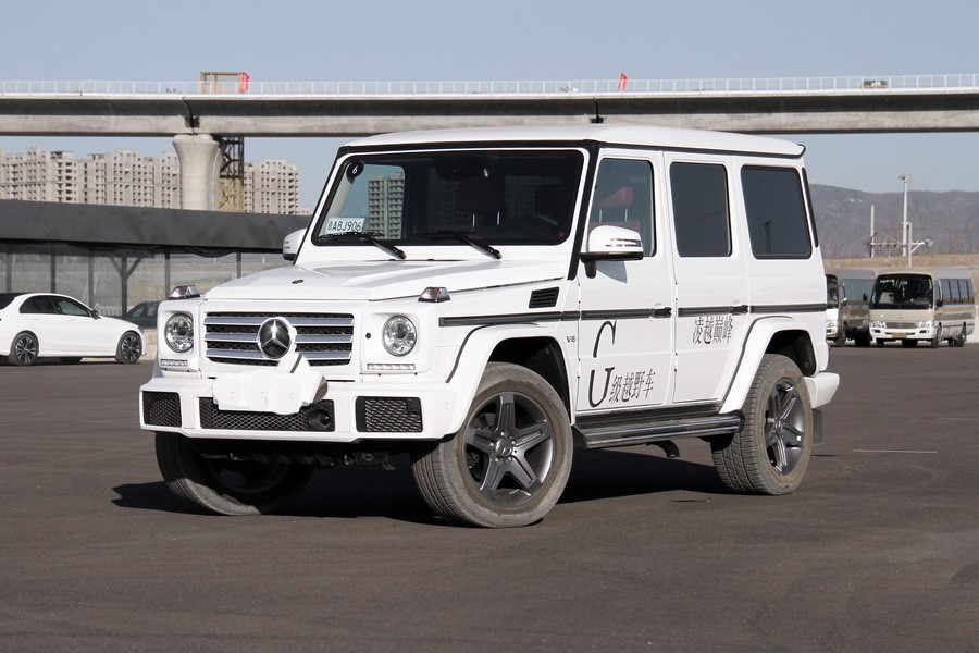 农村出身的劳模赵丽颖,如今身家过亿,竟然还开